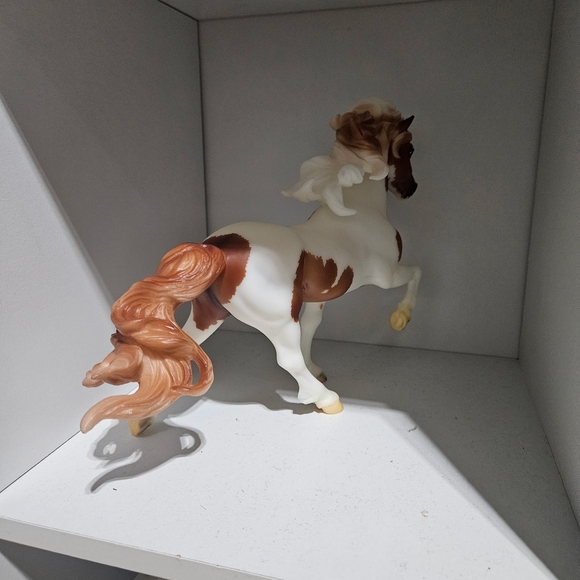 Breyer Horse 1844 Spordur Fra Bergi Collectable Horse Figure - Picture 4 of 5